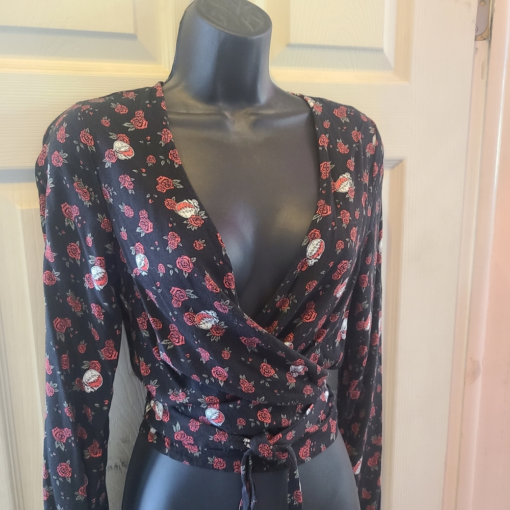 Junk Food Grateful Dead Wrap Around Floral…